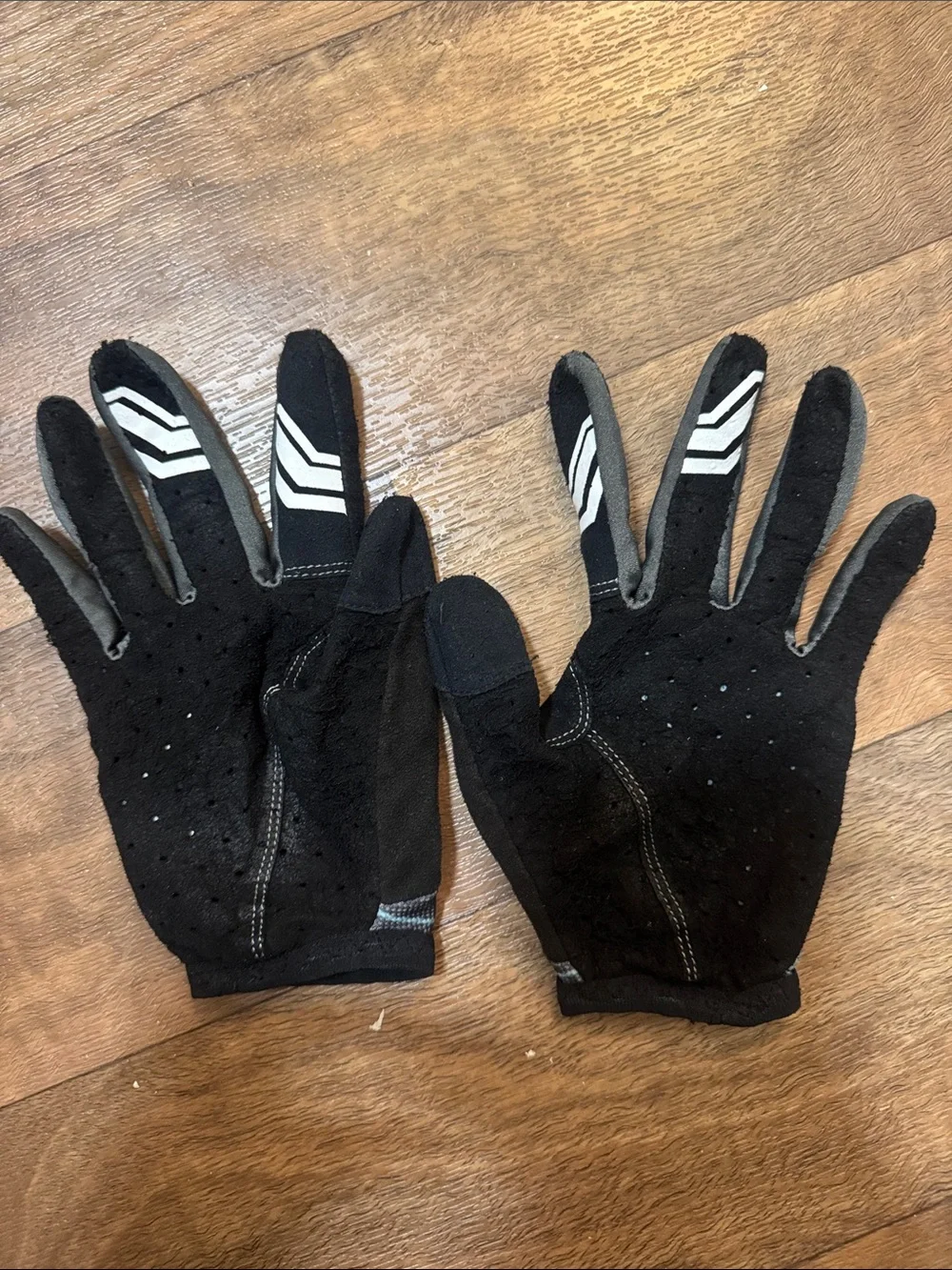 Medium Pearl Izumi Cycling Gloves
